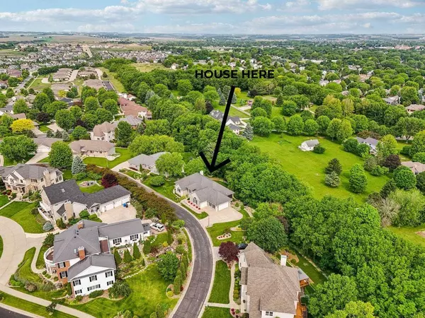 1706 Ashlawn Lane, Waunakee, WI 53597