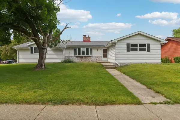 1200 Wexford Drive, Waunakee, WI 53597