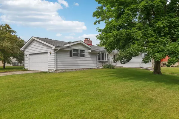 1200 Wexford Drive, Waunakee, WI 53597
