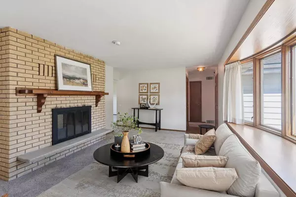 1200 Wexford Drive, Waunakee, WI 53597