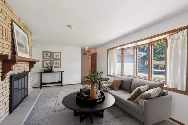 1200 Wexford Drive, Waunakee, WI 53597