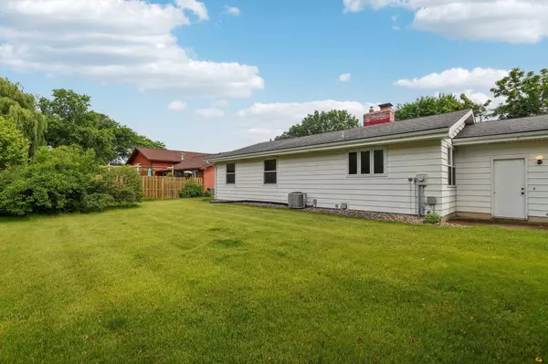 1200 Wexford Drive, Waunakee, WI 53597