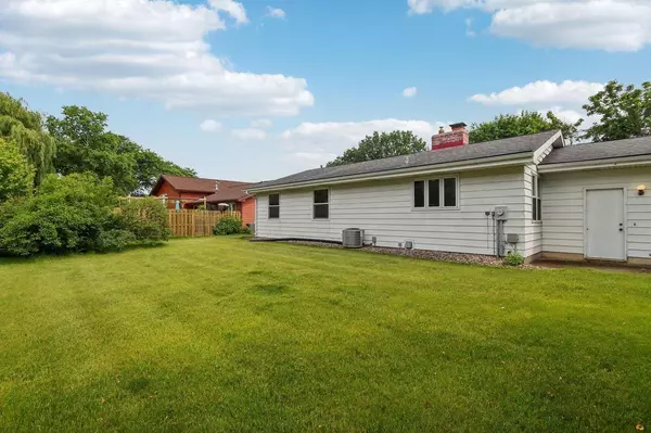 1200 Wexford Drive, Waunakee, WI 53597