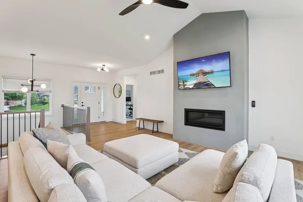 7704 Autumn Blaze Trail, Deforest, WI 53532