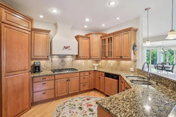 1718 Brookside Lane, Waunakee, WI 53597