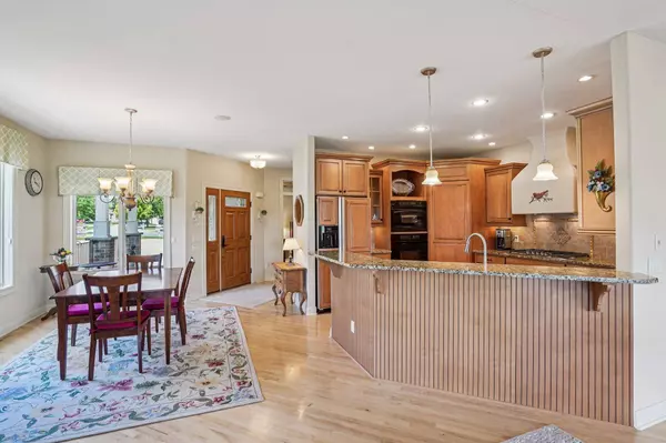 1718 Brookside Lane, Waunakee, WI 53597