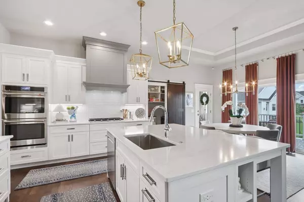 2413 Kilarney Way, Waunakee, WI 53597