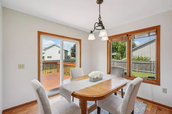 504 Valley Drive, Deforest, WI 53532