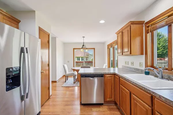 504 Valley Drive, Deforest, WI 53532