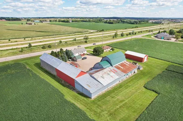 6889 and 6897 North Towne Road, Deforest, WI 53532