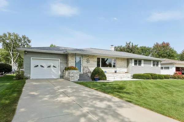 603 6th Street, Waunakee, WI 53597