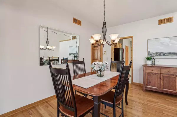 5627 Steeplechase Drive, Waunakee, WI 53597