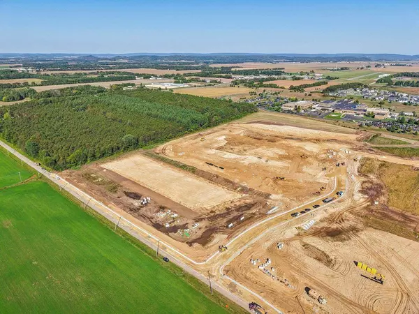 134 Goldenrod Way, Prairie Du Sac, WI 53578