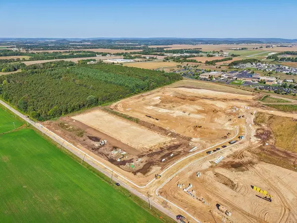 134 Goldenrod Way, Prairie Du Sac, WI 53578