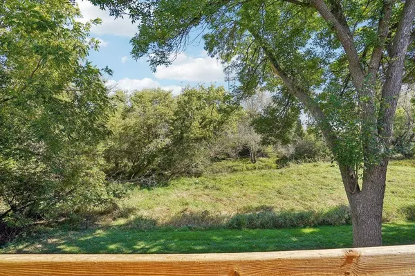 317 Castle Oaks Crossing, Waunakee, WI 53597