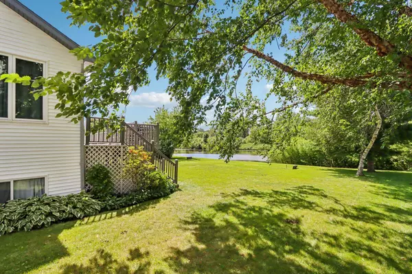 1104 N Fairbrook Drive, Waunakee, WI 53597