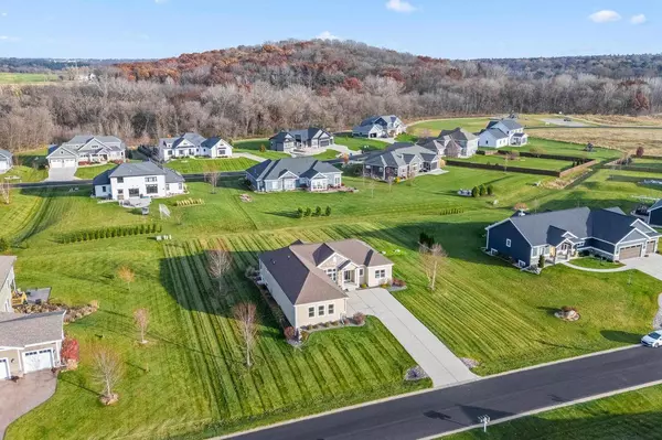 6456 Revere Pass, Deforest, WI 53532