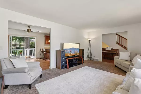 1007 Eric Lane, Waunakee, WI 53597