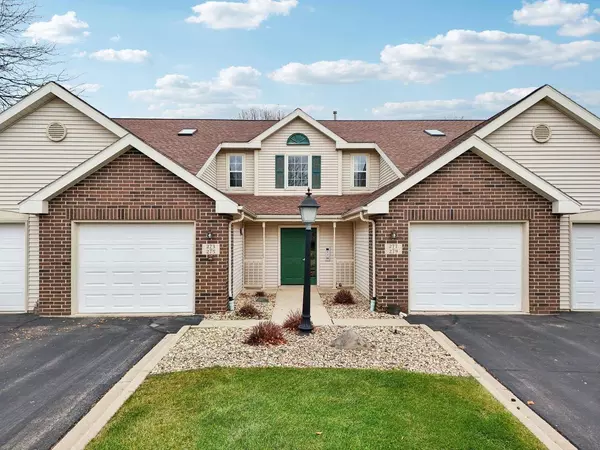 275 Kearney Way, Waunakee, WI 53597