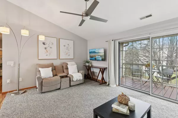 275 Kearney Way, Waunakee, WI 53597