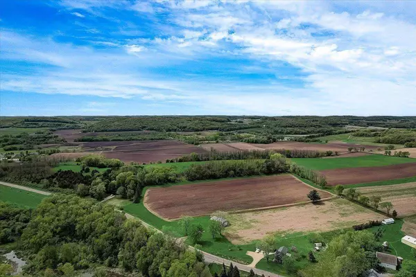 N1883 Highway 113, Lodi, WI 53555