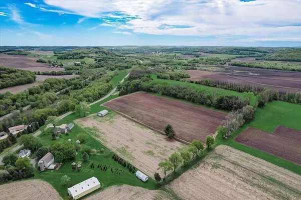 N1883 Highway 113, Lodi, WI 53555