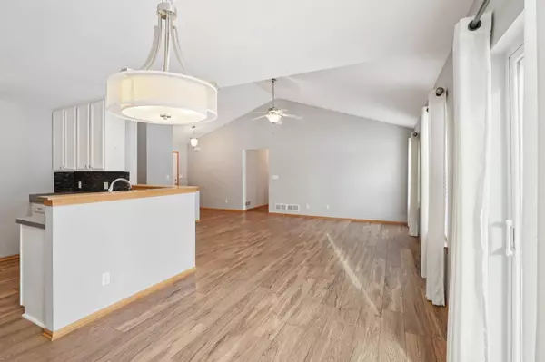 104 Ridgeline Drive, Columbus, WI 53925