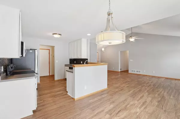 104 Ridgeline Drive, Columbus, WI 53925