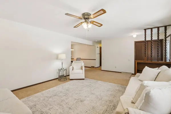 400 Raymond Road, Waunakee, WI 53597