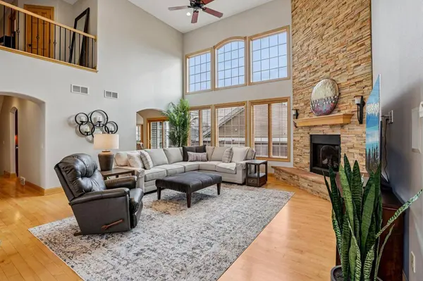 1252 Dartmouth Drive, Waunakee, WI 53597
