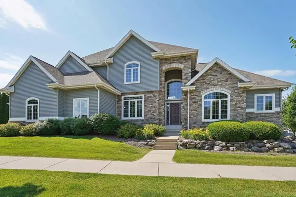 1252 Dartmouth Drive, Waunakee, WI 53597