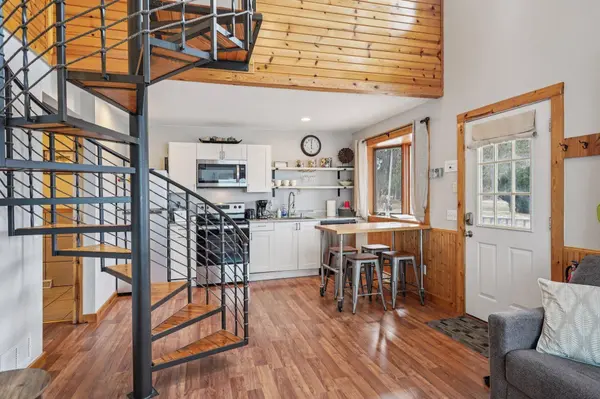 W9350 County Road V, Poynette, WI 53955