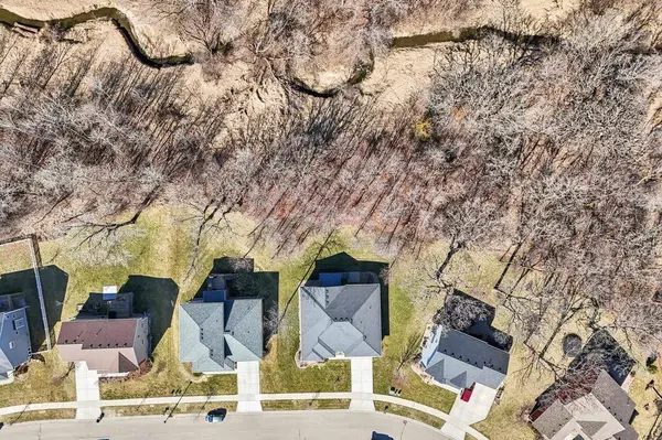 1158 Gracing Oaks Lane, Sun Prairie, WI 53590