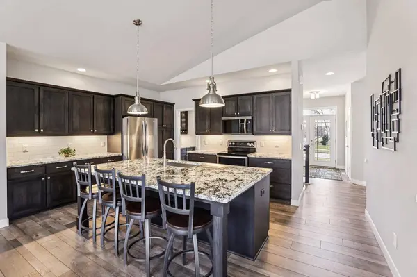 1158 Gracing Oaks Lane, Sun Prairie, WI 53590