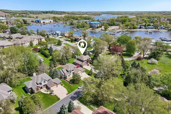 5476 Walden Bay Drive, Waunakee, WI 53597