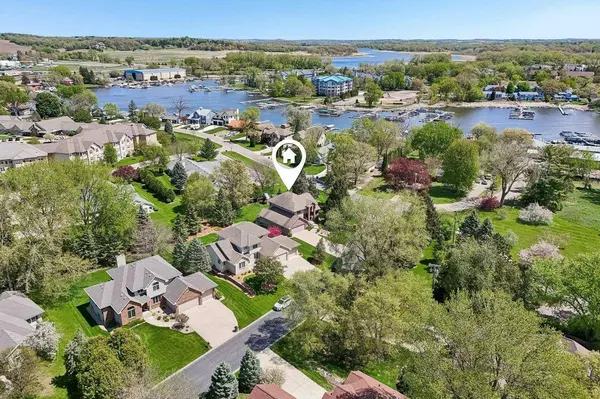 5476 Walden Bay Drive, Waunakee, WI 53597