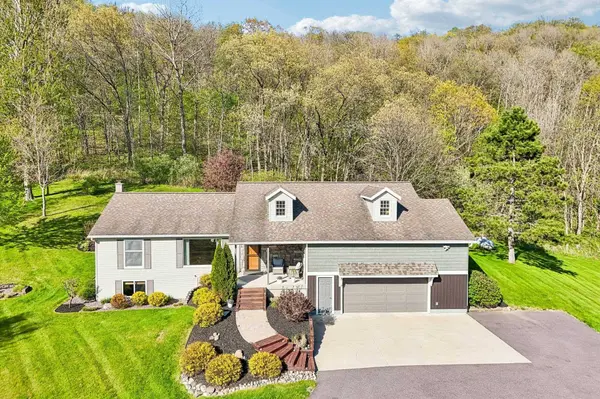 S11610 Hazelnut Road, Spring Green, WI 53588