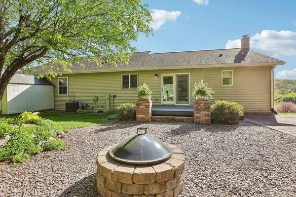 S11610 Hazelnut Road, Spring Green, WI 53588