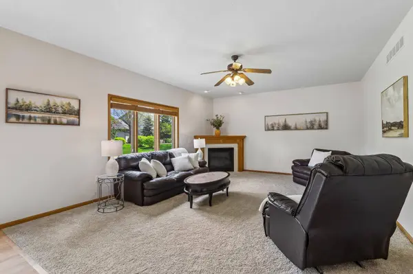 1210 Wenzel Way, Waunakee, WI 53597