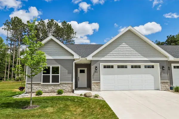 N842 Golf Road #4, Prairie Du Sac, WI 53578