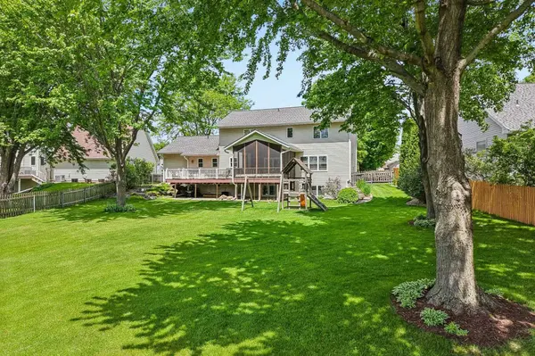 210 Fairbrook Drive, Waunakee, WI 53597