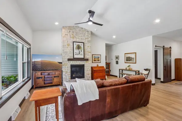 N842 Golf Road #4, Prairie Du Sac, WI 53578