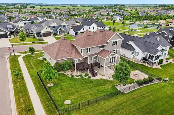 2401 Freshford Drive, Waunakee, WI 53597