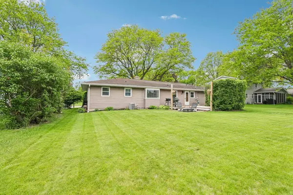 605 5th Street, Waunakee, WI 53597