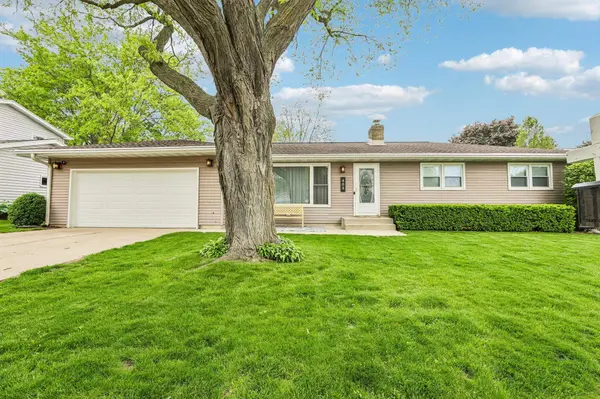 605 5th Street, Waunakee, WI 53597