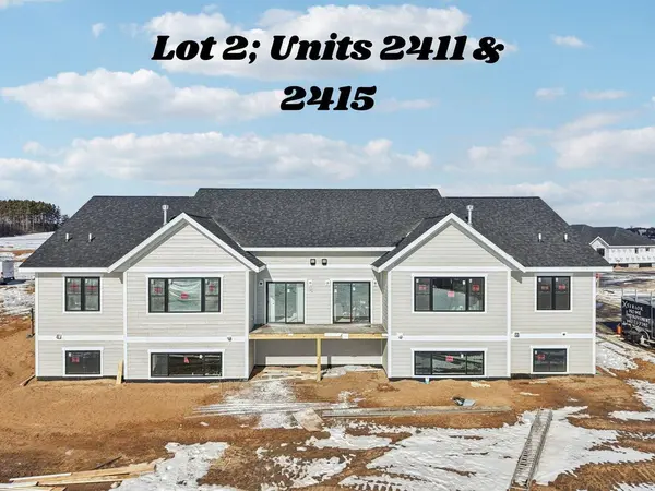 2415 Bluestem Crossing, Prairie Du Sac, WI 53578