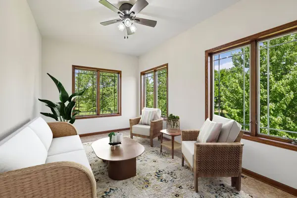 248 Greenway Circle, Deerfield, WI 53531