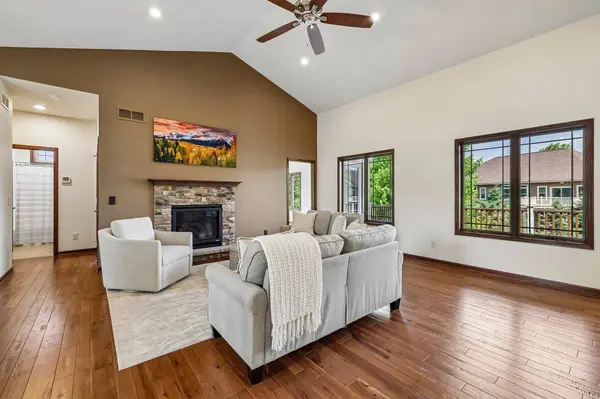 248 Greenway Circle, Deerfield, WI 53531