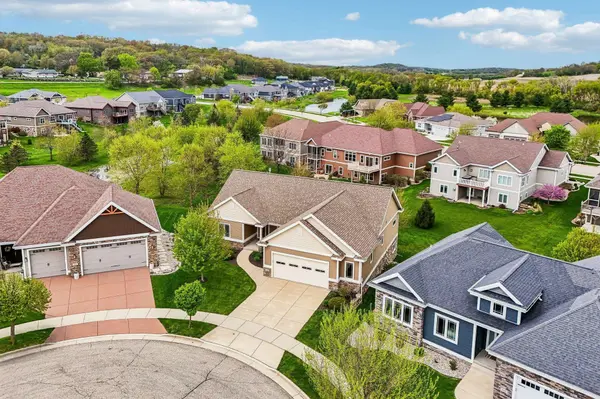 248 Greenway Circle, Deerfield, WI 53531