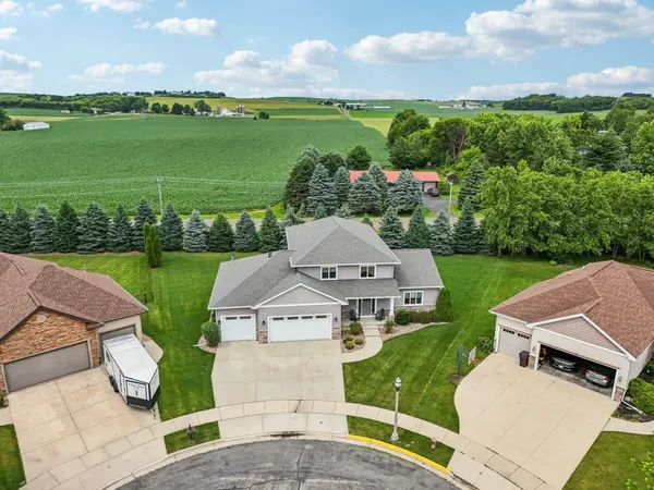 1200 Stone Edge Court, Waunakee, WI 53597